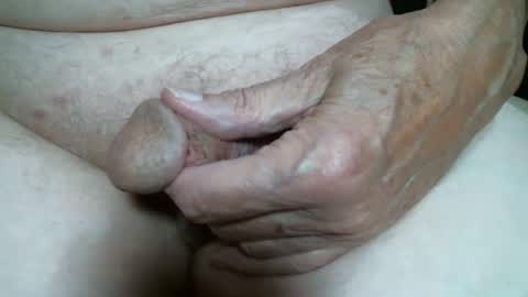 Snapshot of cutandwaxed2 chatting on 10.05.25 BI SMOOTH MATURE  SUB online show from 10.05.25