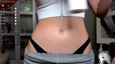 Snapshot of cute_fox_girl chatting on 01.29.25 Anne online show from 01.29.25