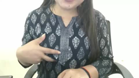 Snapshot of cute_kavya chatting on 10.11.25 cute_kavya online show from 10.11.25