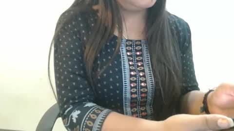 Snapshot of cute_kavya chatting on 10.15.25 cute_kavya online show from 10.15.25