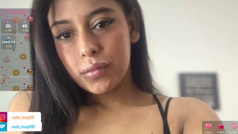 Snapshot of cute_rosy chatting on 12.02.24 rosy online show from 12.02.24