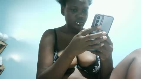 Snapshot of cute_roxie chatting on 01.26.25 cute_roxie online show from 01.26.25