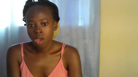 Snapshot of cute_sonny chatting on 09.23.25 cute_sonny online show from 09.23.25