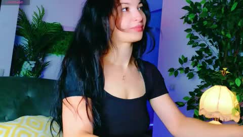 Snapshot of cuteness__girl chatting on 09.21.25 cuteness__girl online show from 09.21.25