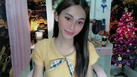cutie_mitcha online show from 10.16.25