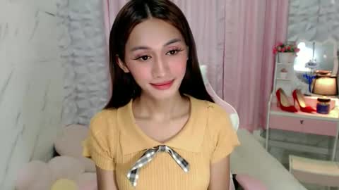 cutie_mitcha online show from 10.21.25