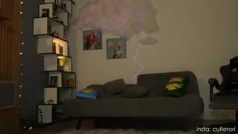 Snapshot of cutierori chatting on 10.01.25 Rori  Instagram cutierori  online show from 10.01.25