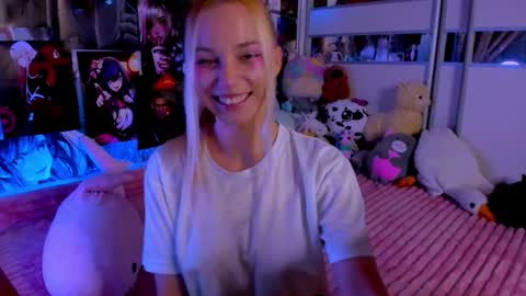 Nora online show from 10.15.25