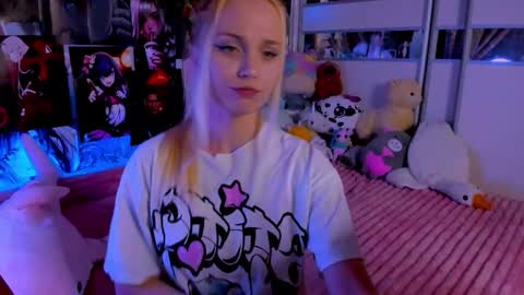 Nora online show from 10.18.25