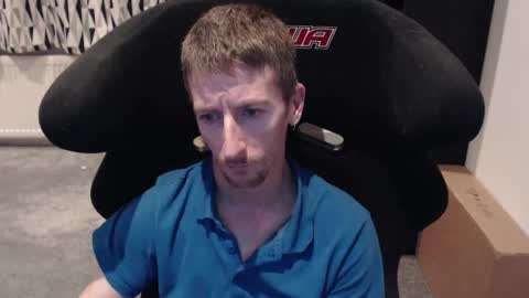 Snapshot of cycoracing chatting on 11.06.25 cycoracing online show from 11.06.25