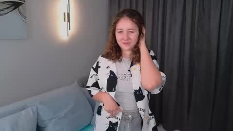 Lola online show from 10.21.25