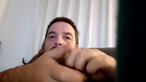 Snapshot of d1988 chatting on 03.12.25 D online show from 03.12.25