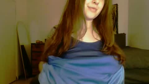 Snapshot of d_a_i_s_y chatting on 02.24.25 Daisy online show from 02.24.25