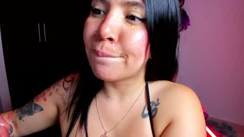 Snapshot of daahanna_ chatting on 01.23.25 Ailyn  online show from 01.23.25