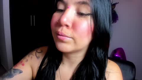 Snapshot of daahanna_ chatting on 01.29.25 Ailyn  online show from 01.29.25