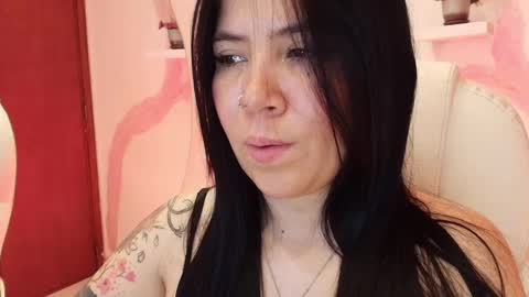 Snapshot of daahanna_ chatting on 02.21.25 Ailyn  online show from 02.21.25