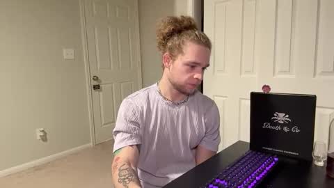 Snapshot of daddydaydrinkz chatting on 03.12.25 DaddydayDrinkz online show from 03.12.25