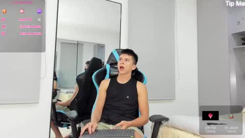 Snapshot of daddyrich4u chatting on 10.01.25 daddyrich4u online show from 10.01.25