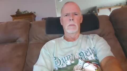 Snapshot of daddysmk chatting on 09.24.25 daddysmk online show from 09.24.25