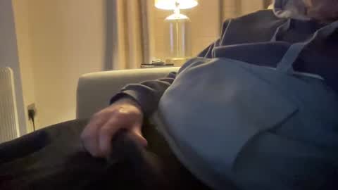 Snapshot of daddyxlaf chatting on 02.20.25 alphaa1ex online show from 02.20.25