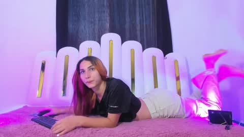 Snapshot of daicell_juliana chatting on 12.18.24 daicell juliana online show from 12.18.24