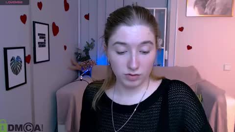 Snapshot of daisy_candy chatting on 03.02.25 Little Di online show from 03.02.25