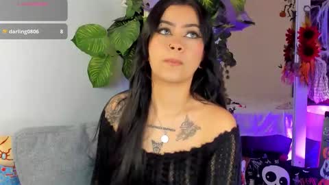 Snapshot of dakottahill chatting on 10.15.25   online show from 10.15.25