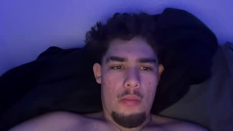 Snapshot of damiam_xj chatting on 12.20.24 damiam xj online show from 12.20.24