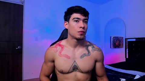 Snapshot of damian_fit chatting on 03.11.25 Damian online show from 03.11.25