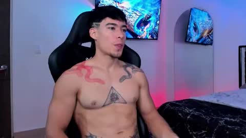 Snapshot of damian_fit chatting on 09.12.25 Damian online show from 09.12.25