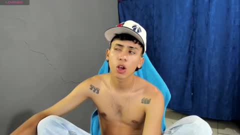 Snapshot of damien_444 chatting on 11.02.25 damien_444 online show from 11.02.25