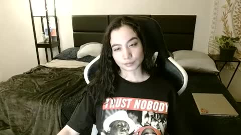 Snapshot of dandykitty chatting on 02.11.25 Lea lei-a online show from 02.11.25