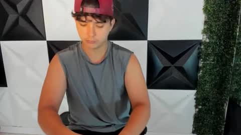 Snapshot of dani_cumboy chatting on 10.24.25 dani_cumboy online show from 10.24.25