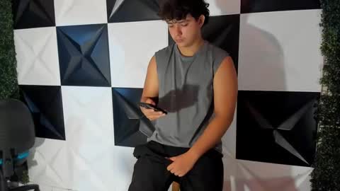 Snapshot of dani_cumboy chatting on 10.25.25 dani_cumboy online show from 10.25.25