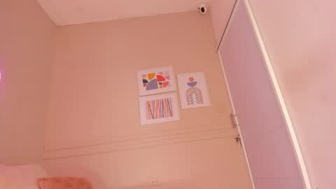 Snapshot of dani_skinny_ chatting on 11.07.25 Hi I am Dani online show from 11.07.25