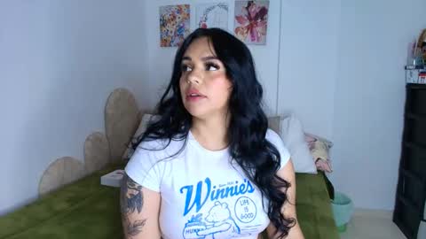 Snapshot of danielacortes03 chatting on 09.09.25 I think I will close this page please leave me a message if you want to know about me online show from 09.09.25