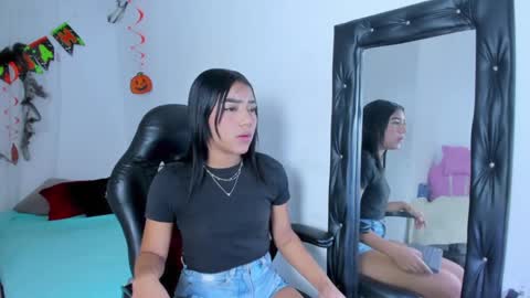 danka_smith online show from 10.10.25