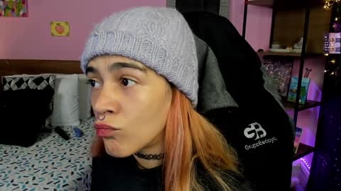 Snapshot of danna__castle chatting on 01.05.25 Dannacastle online show from 01.05.25