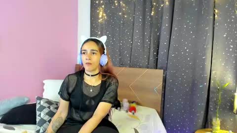 Snapshot of danna__castle chatting on 02.17.25 Dannacastle online show from 02.17.25