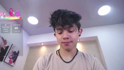 Snapshot of danny__santoro chatting on 09.17.25 Danny online show from 09.17.25