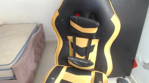 danny..........  guys I have onlyfans follow me I am new I want to share with you many things I love you online show from 10.03.25