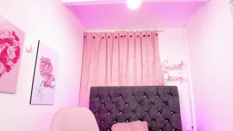 hi im DanyBest Squirter here on cb online show from 12.31.24