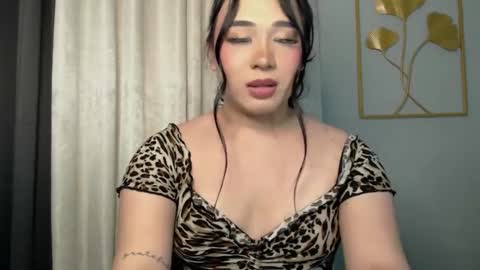 Snapshot of darcy_world chatting on 01.27.25 DARCY online show from 01.27.25