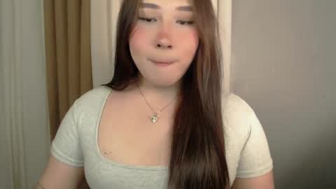 Snapshot of darcy_world chatting on 03.09.25 DARCY online show from 03.09.25