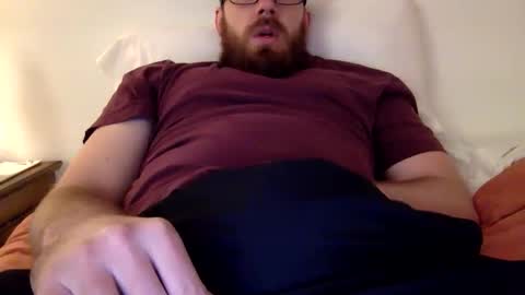 Snapshot of dav_luv4u chatting on 10.28.25 dav_luv4u online show from 10.28.25