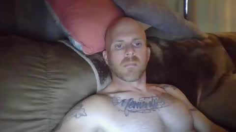 Snapshot of dave8404 chatting on 10.30.25 Dave online show from 10.30.25