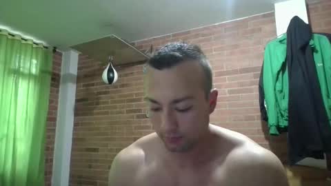 Snapshot of david131603 chatting on 11.02.25 Davi10 online show from 11.02.25