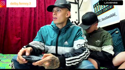 Snapshot of david_latin666_ chatting on 12.12.24 David online show from 12.12.24