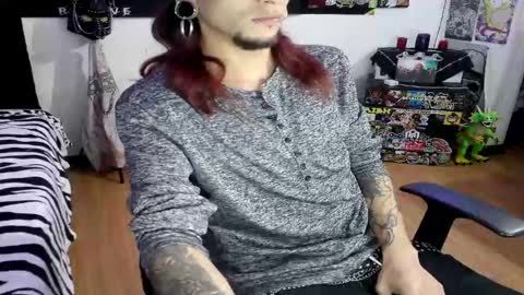 Snapshot of davidroses420 chatting on 01.06.25 online show from 01.06.25