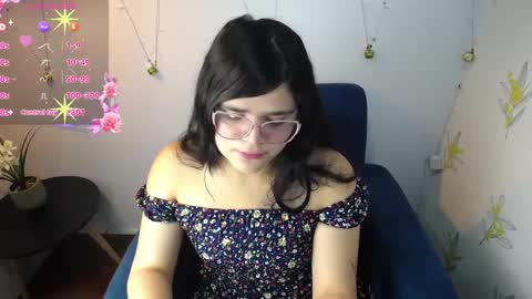 Snapshot of dayis_butera chatting on 12.13.24 Dayanna online show from 12.13.24